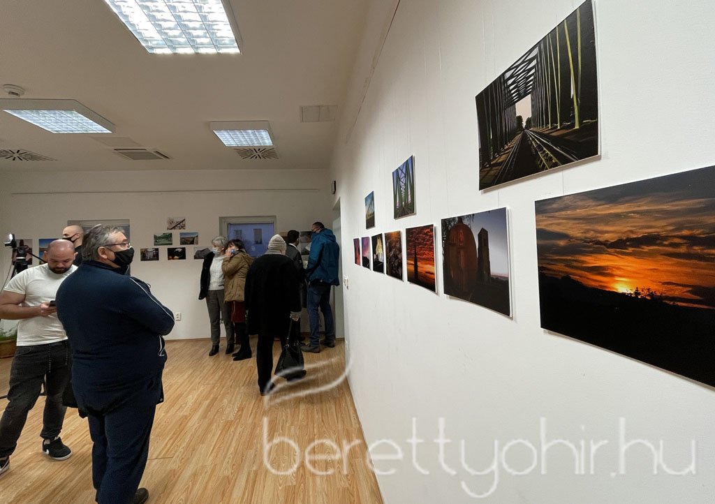 Naptárfotó pályázat - eredményhirdetés és kiállítás 35